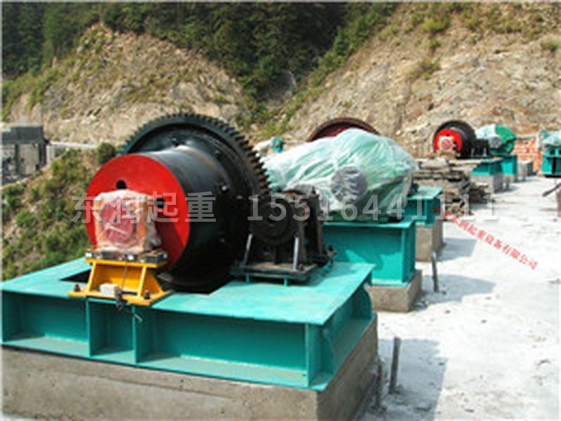 弧形閘門啟閉機