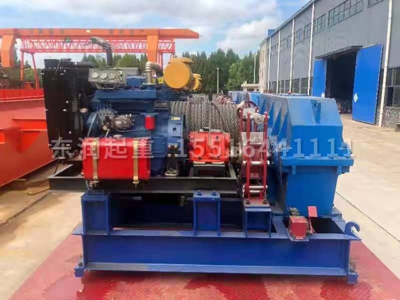 柴油機式卷揚機發(fā)運中石油吐哈石油勘探指揮部